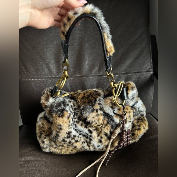 Leopard Print Faux Fur Handbag - Picture 1 of 7